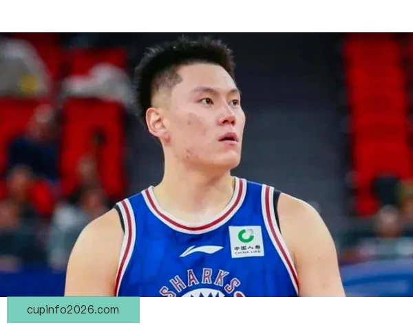 李弘权带领上海豪取十五连胜史密斯绝杀深圳连胜九场